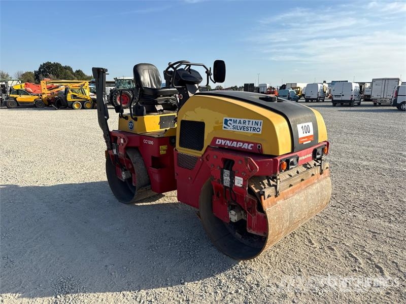 Dynapac CC1300 Ikerdobos hengerek