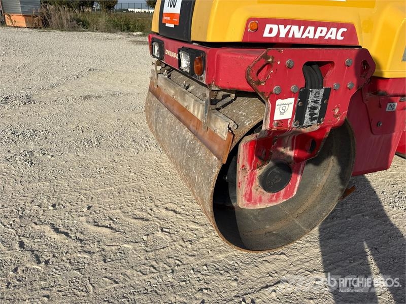 Dynapac CC1300 Ikerdobos hengerek