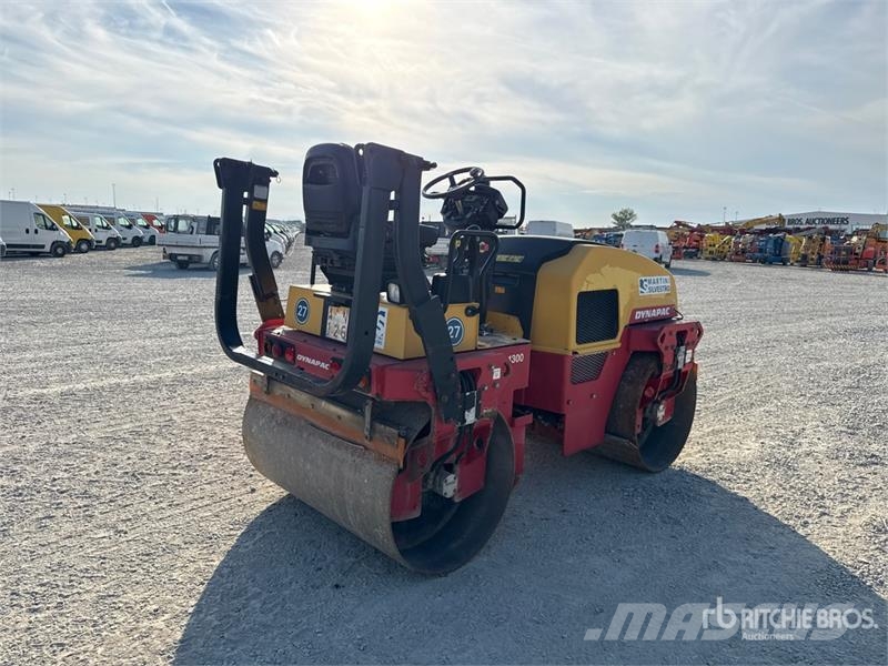Dynapac CC1300 Ikerdobos hengerek