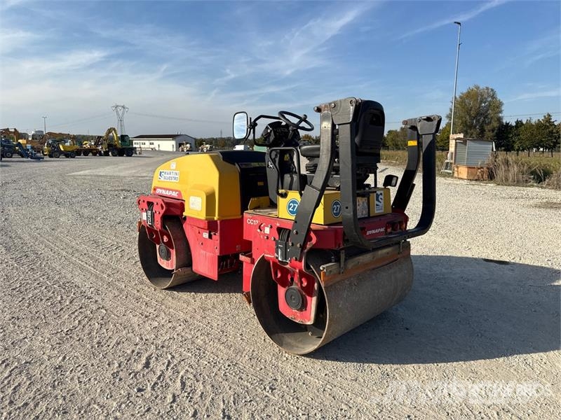 Dynapac CC1300 Ikerdobos hengerek
