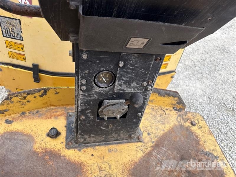 Dynapac CC142F Double Drum Roller Dvojni valjarji