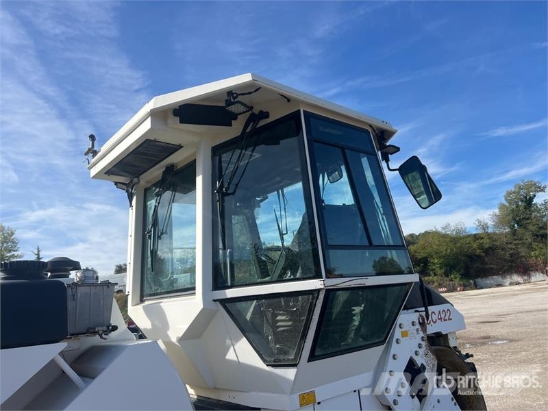 Dynapac CC422C Compacteur Vibrant Monocylindre Combination Rouleaux monocylindre