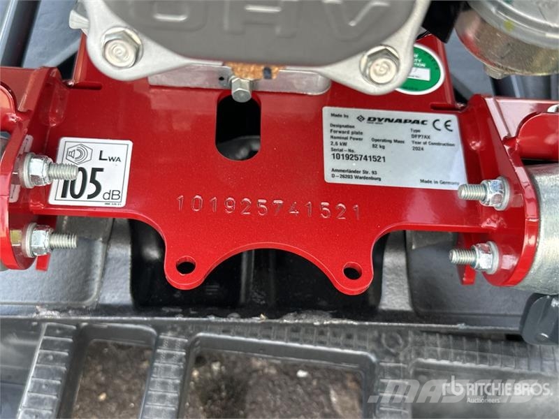 Dynapac DFP7AX Qte De Plaques Vibrantes (Non Utilise) Qty  دكاكات أفقية