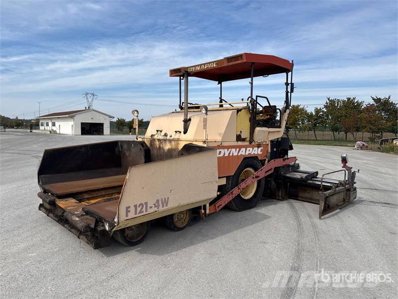 Dynapac F121-4W Asphalt Paver Pavimentadoras de asfalto