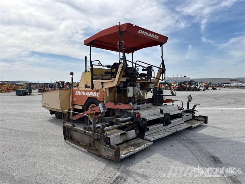 Dynapac F121-4W Asphalt Paver Pavimentadoras de asfalto