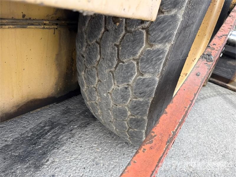 Dynapac F121-4W Asphalt Paver Pavimentadoras de asfalto