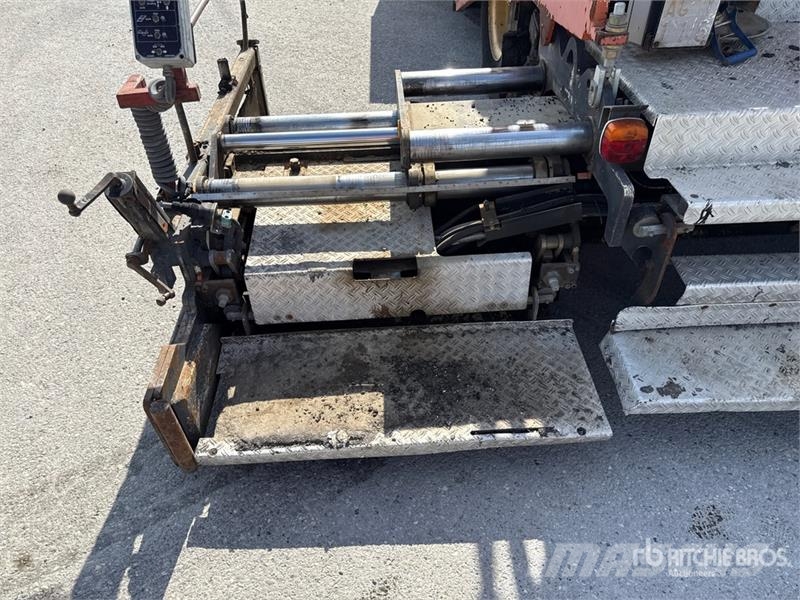 Dynapac F121-4W Asphalt Paver Pavimentadoras de asfalto