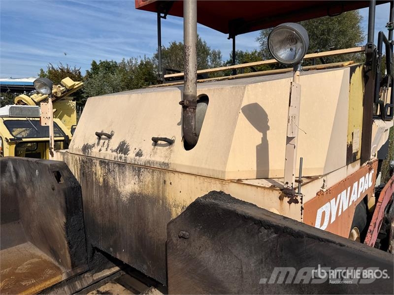 Dynapac F121-4W Asphalt Paver Pavimentadoras de asfalto