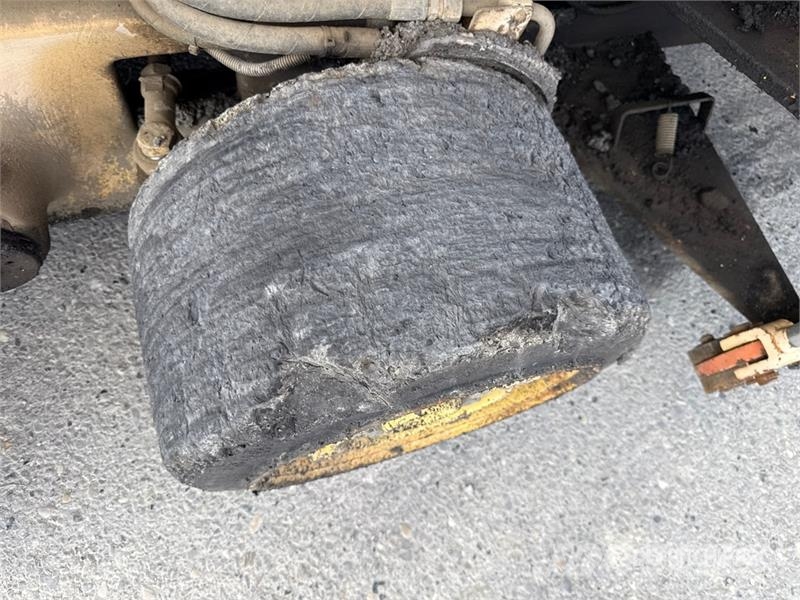 Dynapac F121-4W Asphalt Paver Pavimentadoras de asfalto