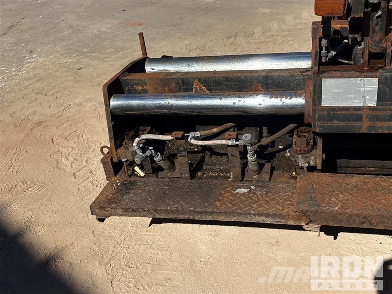Dynapac F2C Track Asphalt Paver معدات السفلتة