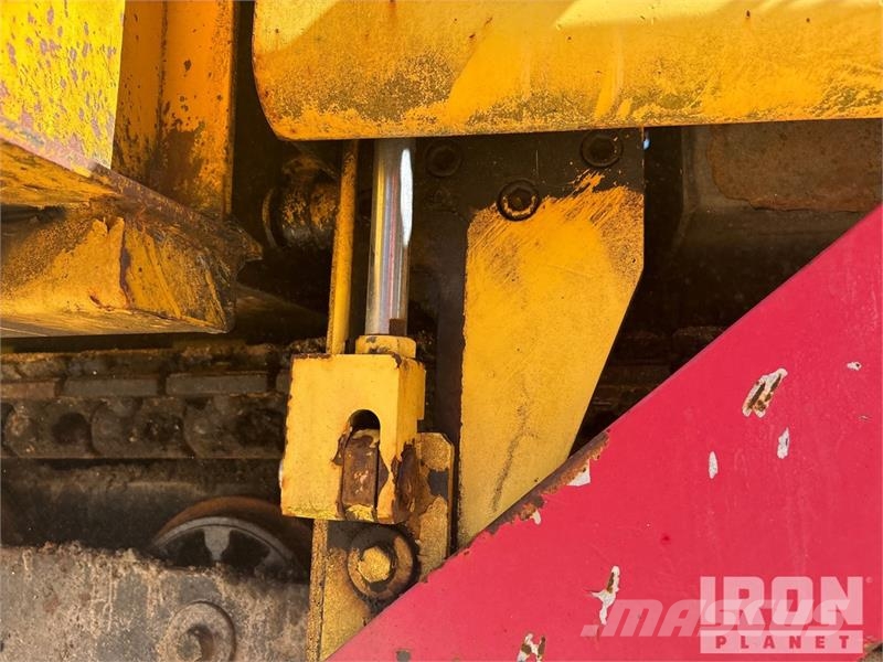 Dynapac F2C Track Asphalt Paver معدات السفلتة