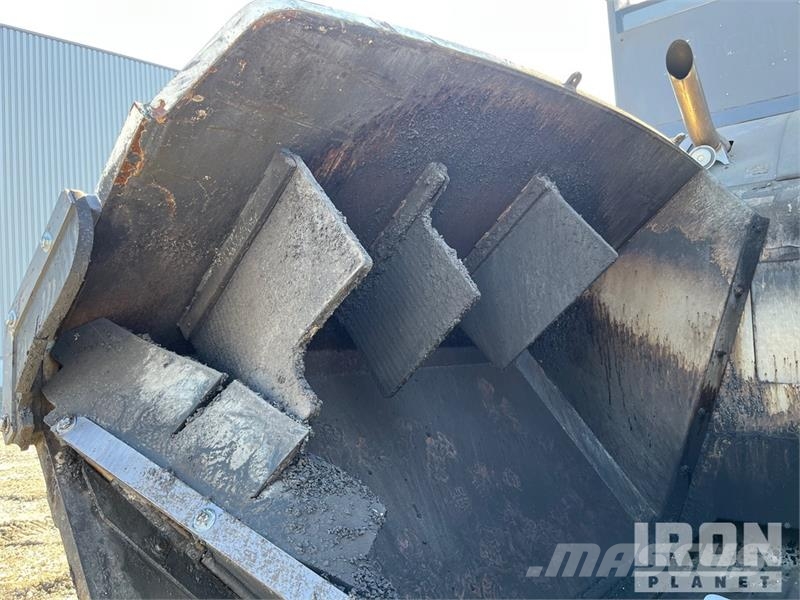 Dynapac MF2500CM Tracked Asphalt Transfer Machine Gradbeništvo - drugo