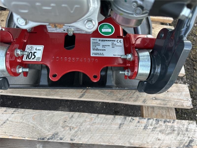 Dynapac of (2) Dynapac DFP7AX Vibratory Plate Compactor (U دكاكات أفقية