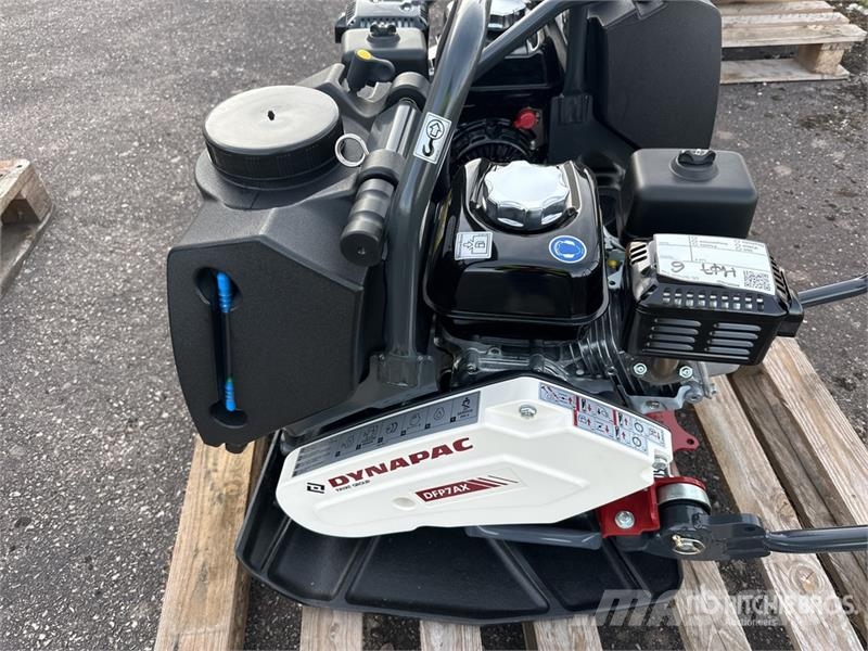 Dynapac of (2) Dynapac DFP7AX Vibratory Plate Compactor (U دكاكات أفقية