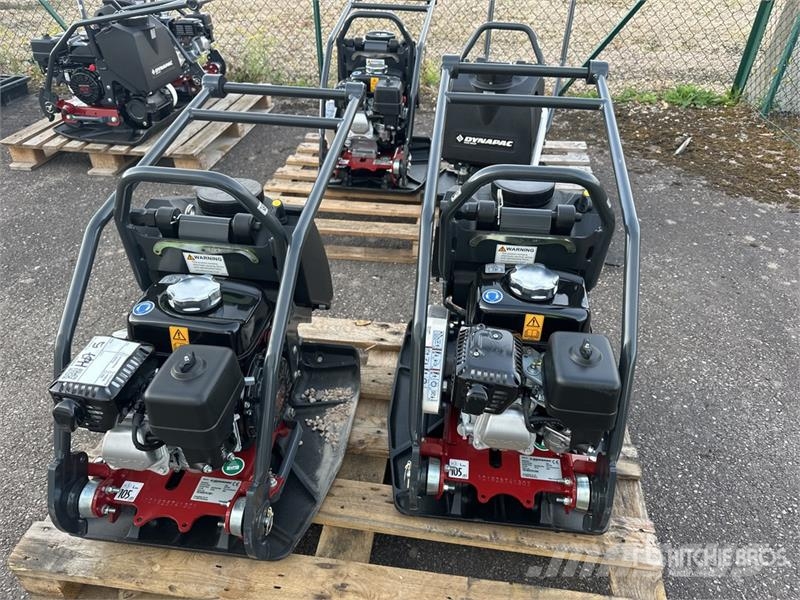 Dynapac of (2) Dynapac DFP7AX Vibratory Plate Compactor (U دكاكات أفقية