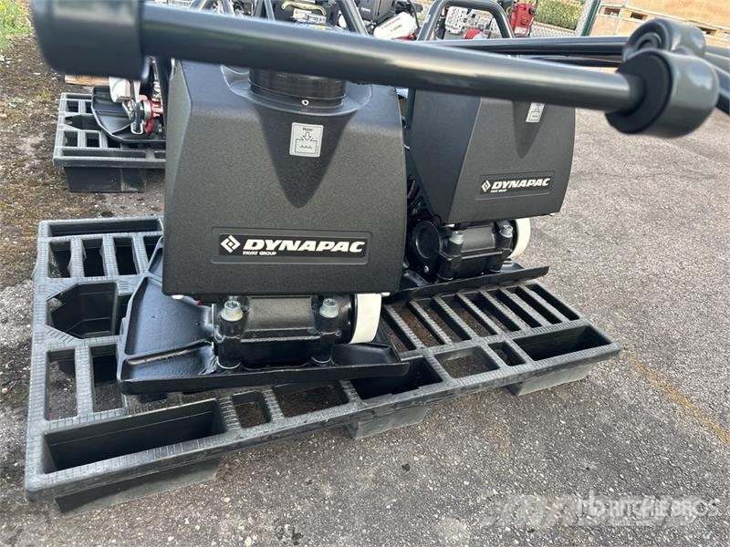 Dynapac of (2) Dynapac DFP7AX Vibratory Plate Compactor (U دكاكات أفقية
