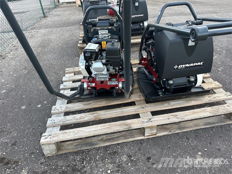 Dynapac of (2) Dynapac DFP7AX Vibratory Plate Compactor (U دكاكات أفقية