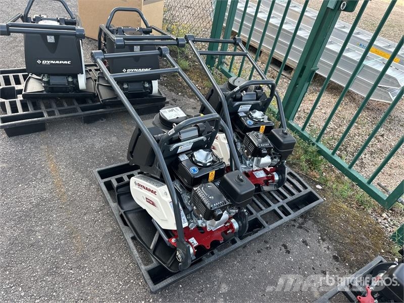 Dynapac of (2) Dynapac DFP7AX Vibratory Plate Compactor (U دكاكات أفقية