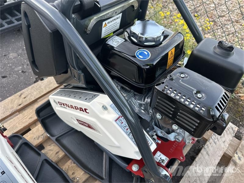 Dynapac of (2) Dynapac DFP7AX Vibratory Plate Compactor (U دكاكات أفقية