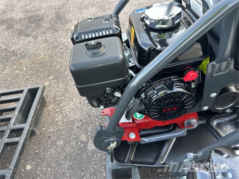Dynapac of (2) Dynapac DFP7AX Vibratory Plate Compactor (U دكاكات أفقية