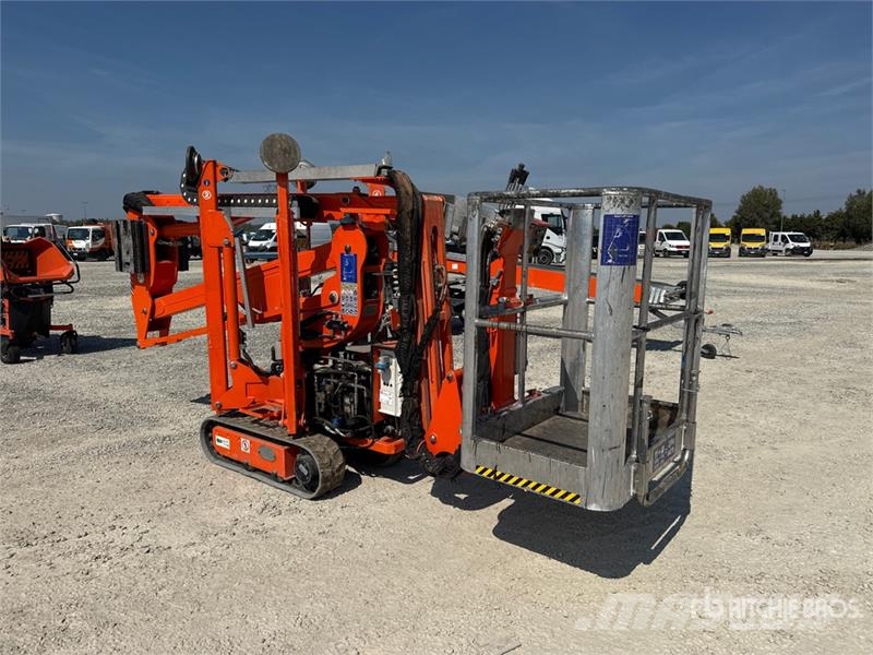 EasyLift R130 Crawler Articulating Boom Lift (Ino Kuukulkijat