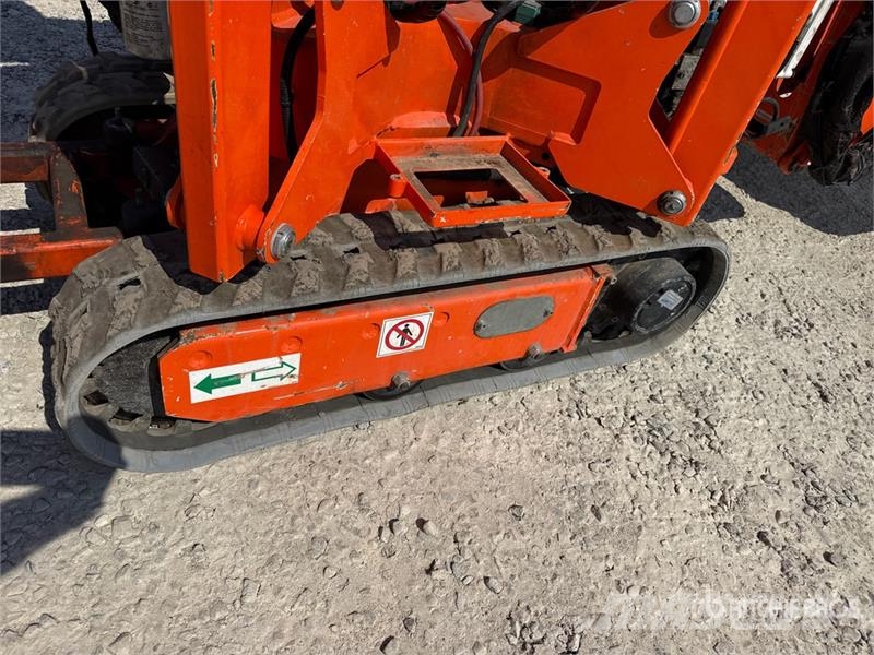 EasyLift R130 Crawler Articulating Boom Lift (Ino Kuukulkijat