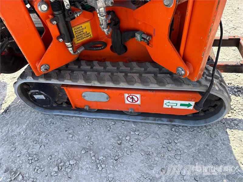 EasyLift R130 Crawler Articulating Boom Lift (Ino Kuukulkijat
