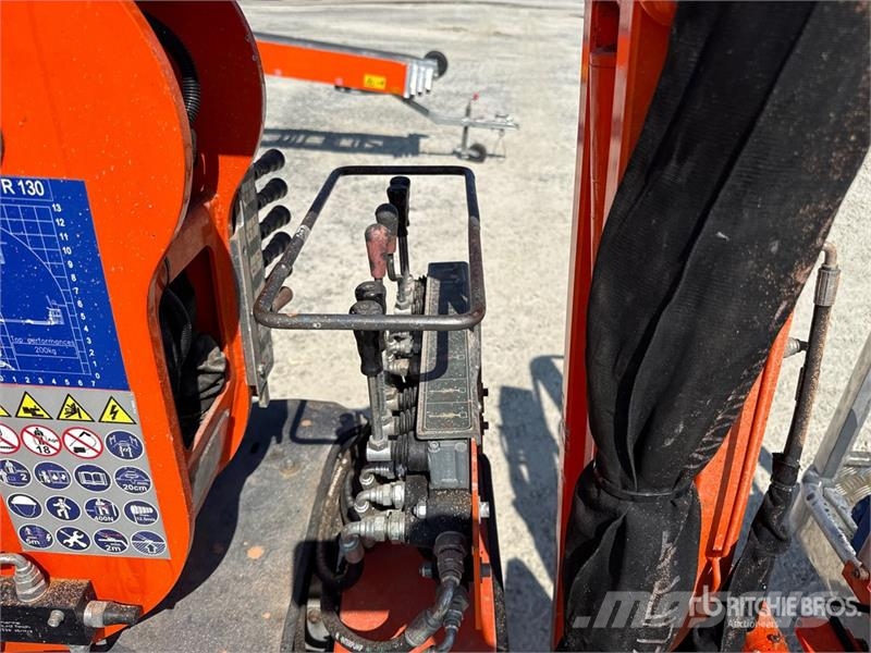 EasyLift R130 Crawler Articulating Boom Lift (Ino Kuukulkijat