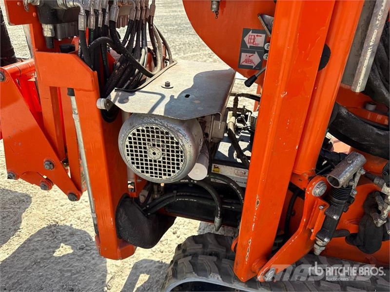 EasyLift R130 Crawler Articulating Boom Lift (Ino Kuukulkijat
