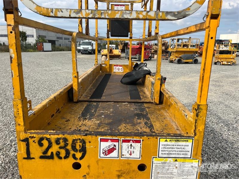 Electric Scissor Lift Škarjaste dvižne ploščadi