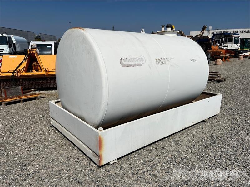 Emiliana Serbatoi 5000l Fuel Tank Баки для топлива и присадок