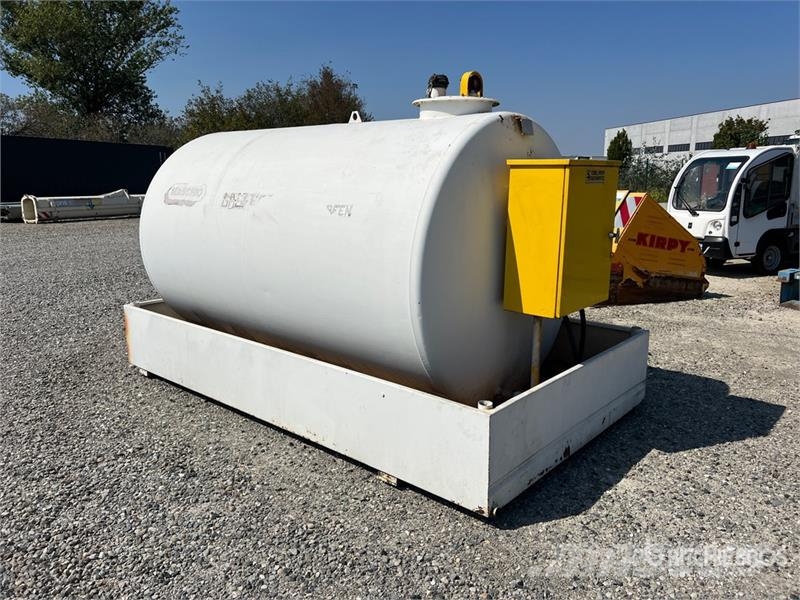 Emiliana Serbatoi 5000l Fuel Tank Баки для топлива и присадок