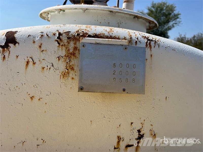 Emiliana Serbatoi 5000l Fuel Tank Баки для топлива и присадок