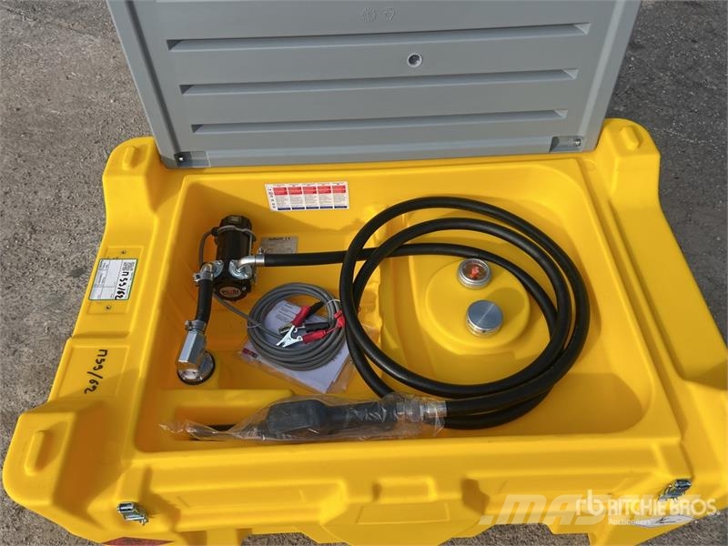 Emiliana Serbatoi CARRYTANK 330CM 330 L Poly Portable Diesel Transfe Brændstof- og tilsætningstank.