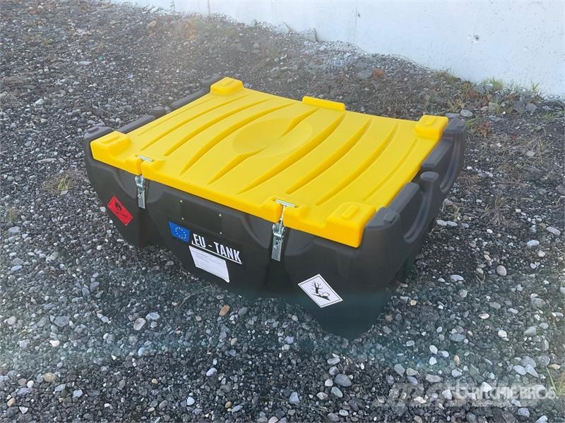 Emiliana Serbatoi Carrytank 220PK 220 L Poly Portable Diesel Transfe Резервоари за гориво и добавки
