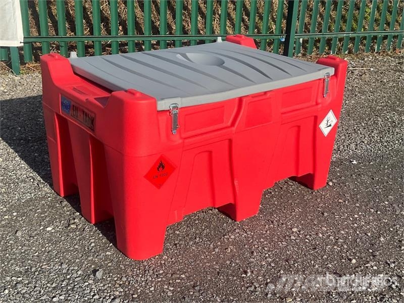 Emiliana Serbatoi Carrytank 330 PK 330 L Portable Poly Gasoline 330  Kraftstoff- und Zusatzstoffbehälter