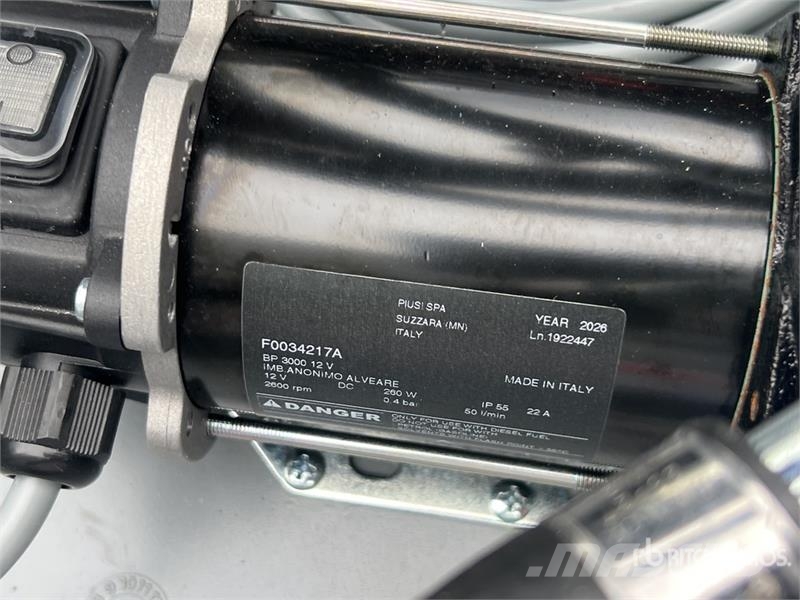 Emiliana Serbatoi Carrytank 400CM 440 L Poly Portable Diesel Transfe Bränsle och tillsatstankar