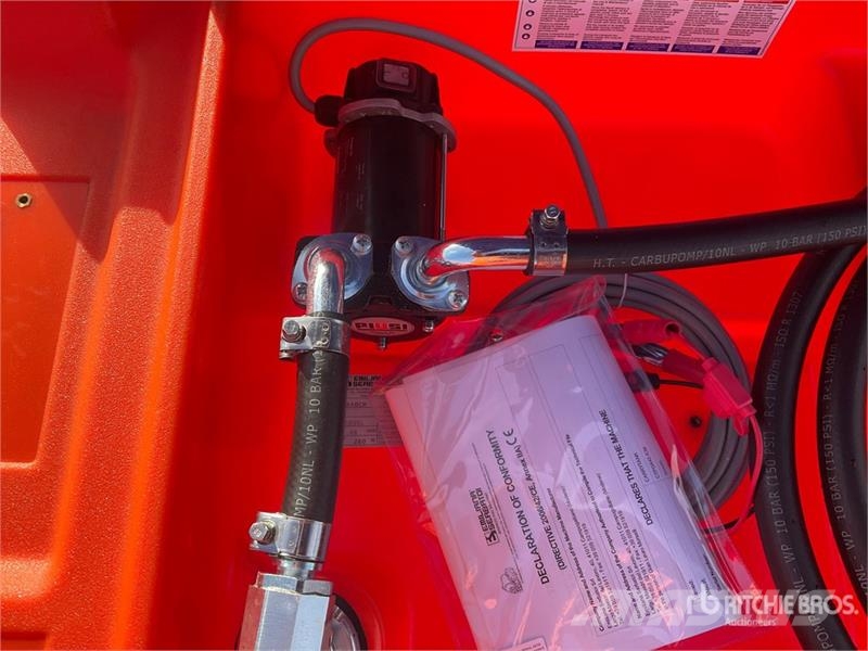 Emiliana Serbatoi Carrytank 440 Pk 440 L Portable Poly Diesel 440 L  صهاريج الوقود والصهاريج الإضافية