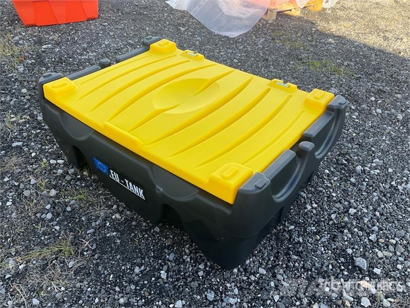 Emiliana Serbatoi Carrytank 220PK 220 L Poly Portable Diesel Transfe Резервоари за гориво и добавки