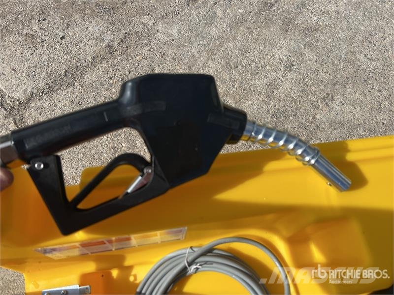 Emiliana Serbatoi CARRYTANK 220CM 220 L Poly Portable Diesel Transfe Паливні та присадочні баки