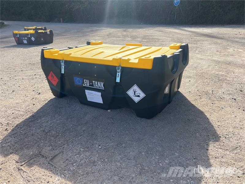 Emiliana Serbatoi Carrytank 220CM 220 L Poly Portable Diesel Transfe Fuel and additive tanks