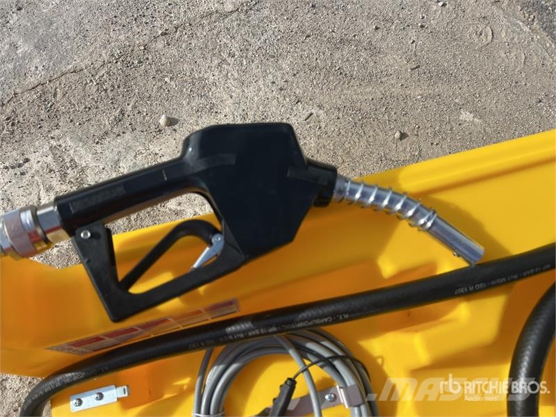 Emiliana Serbatoi CARRYTANK 220CM 220 L Poly Portable Diesel Transfe Паливні та присадочні баки