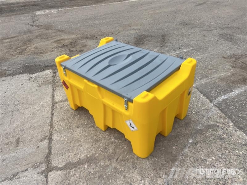 Emiliana Serbatoi CARRYTANG 330CM 330 L Poly Portable Diesel Transfe Паливні та присадочні баки
