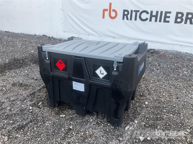 Emiliana Serbatoi Carrytank 440 Pk 440 L Portable Poly Diesel 440 L  صهاريج الوقود والصهاريج الإضافية