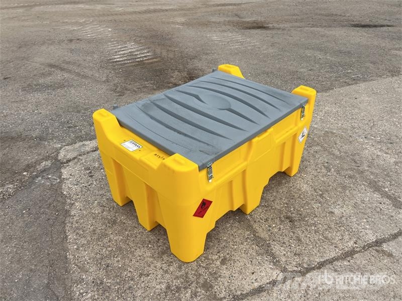 Emiliana Serbatoi CARRYTANK 330CM 330 L Poly Portable Diesel Transfe Паливні та присадочні баки