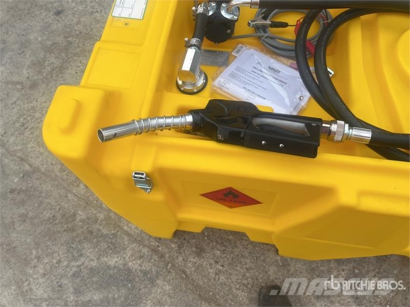 Emiliana Serbatoi CARRYTANK 440/CM 440 L Poly Portable Diesel Transf Паливні та присадочні баки