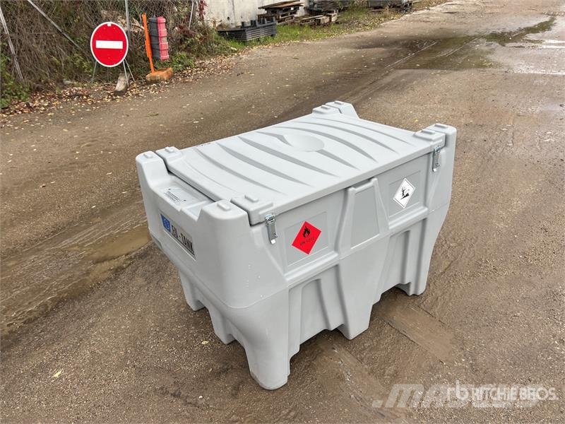 Emiliana Serbatoi Carrytank 400CM 440 L Poly Portable Diesel Transfe Bränsle och tillsatstankar