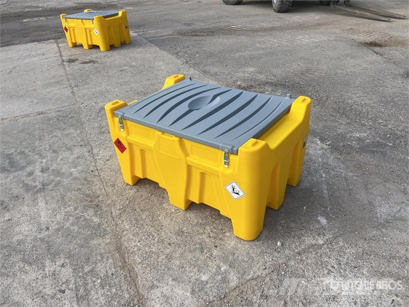 Emiliana Serbatoi CARRYTANK 330CM 330 L Poly Portable Diesel Transfe Brændstof- og tilsætningstank.
