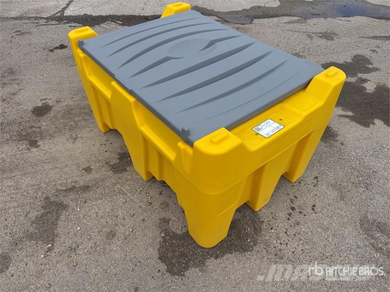Emiliana Serbatoi Carrytank 330CM 330 L gal Poly Portable Diesel Tra Polttoaine- ja lisäainesäiliöt