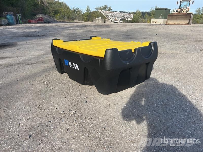 Emiliana Serbatoi Carrytank 220CM 220 L Poly Portable Diesel Transfe Fuel and additive tanks